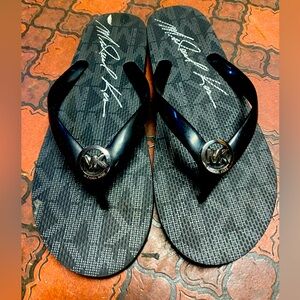 Michael Kors Flip flop, Size 10
